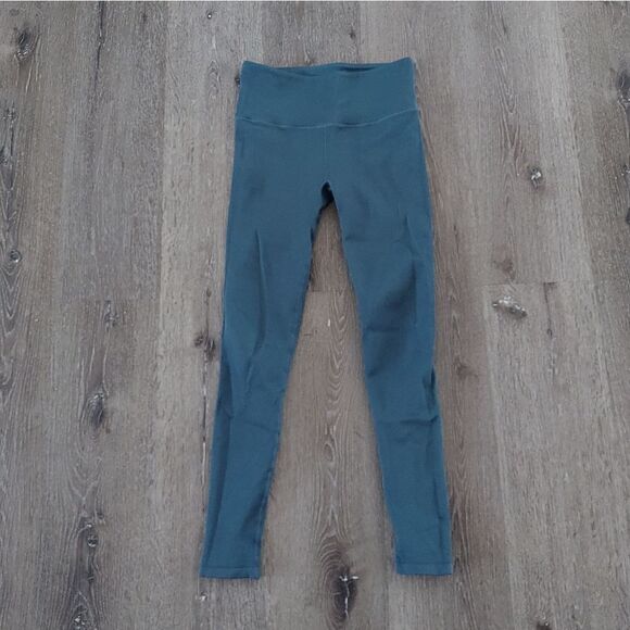 Fabletics High-Waisted Seamless Rib Legging Small - Picture 2 of 8